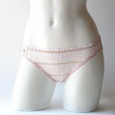 レギュラー ショーツ
スリーズ