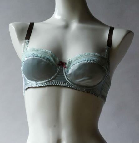 ワイヤーブラ
ミハナダ
E,F,G,Hカップ