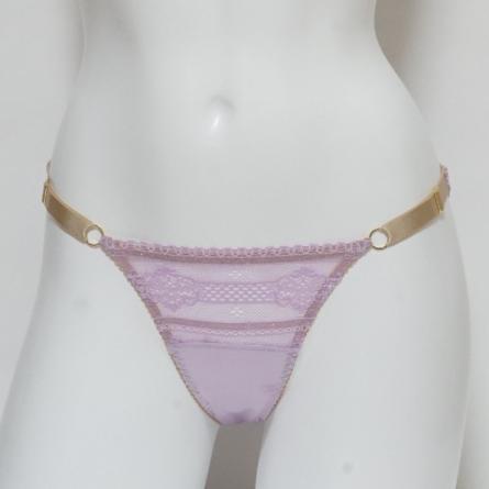 ストリングビキニ
フジ