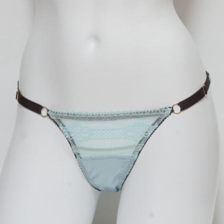 ストリングビキニ
ミハナダ