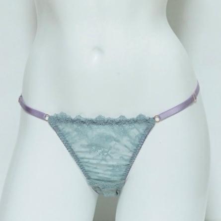 ストリングビキニ
月光(げっこう)