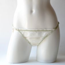 ストリングビキニ
レフレ