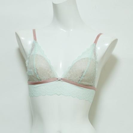 ノンワイヤーブラ　MELON　
M/Lサイズ