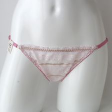 ストリングビキニ
スリーズ